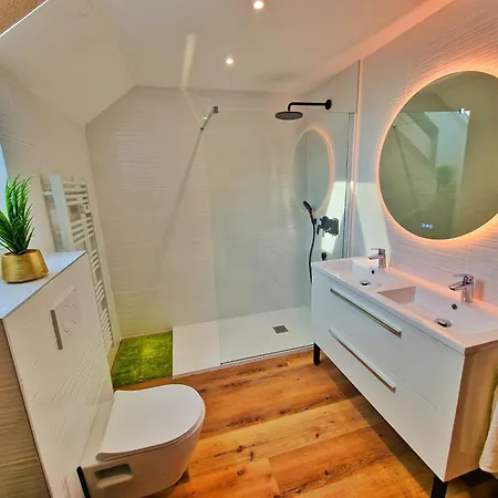 Bali Spa-4 Pers-jacuzzi-parking-jardin-clim-colmar Apartament Muntzenheim